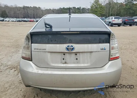 2010 Toyota Prius z USA, uszkodzony, nr VIN JTDKN3DU7A0130738